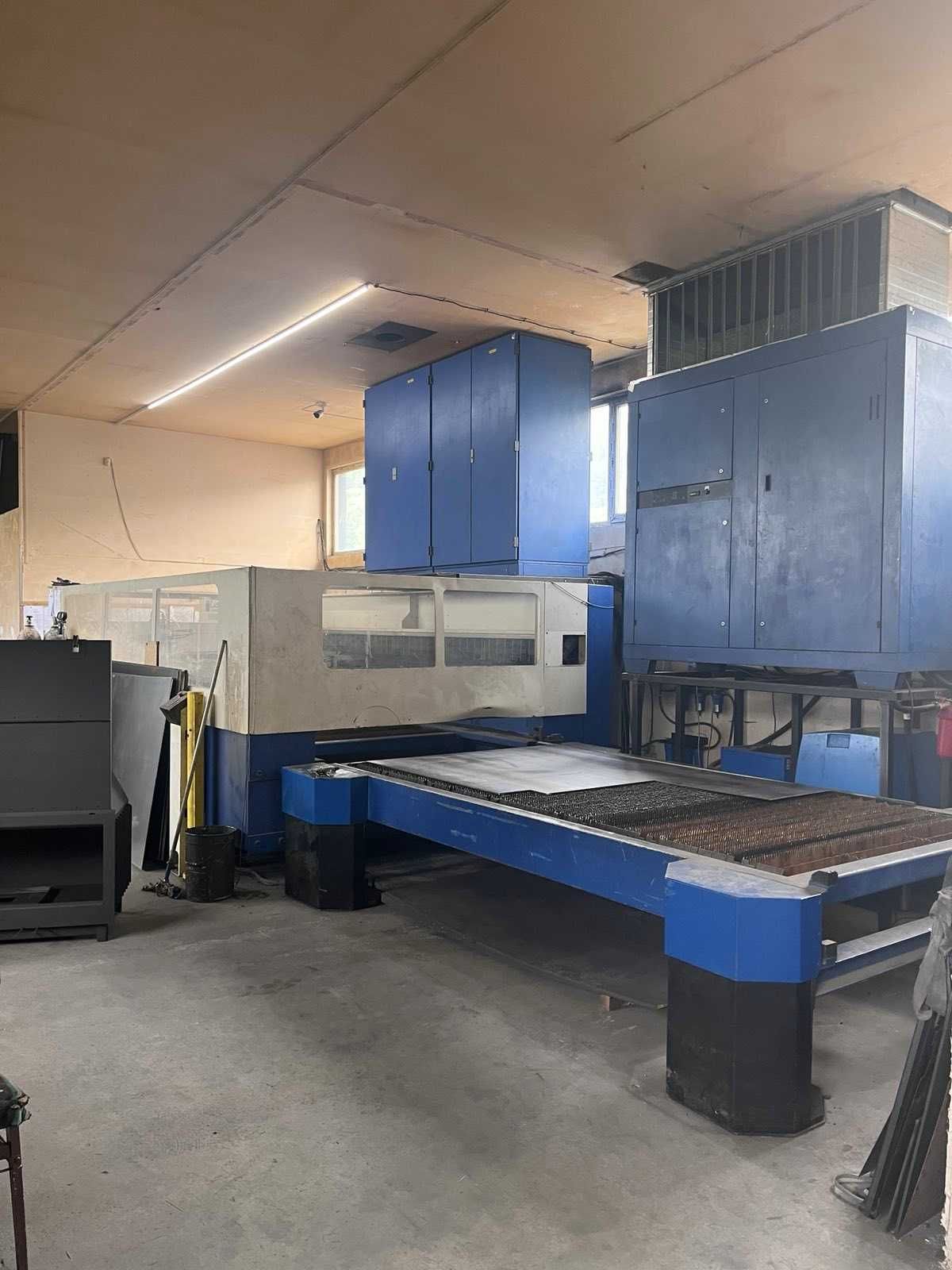 Продавам машина за лазерно рязане Trumpf L 3030 TLF 2600 turbo