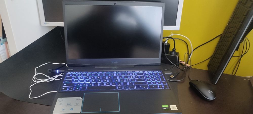 Dell G3 15 3500 геймърски лаптоп