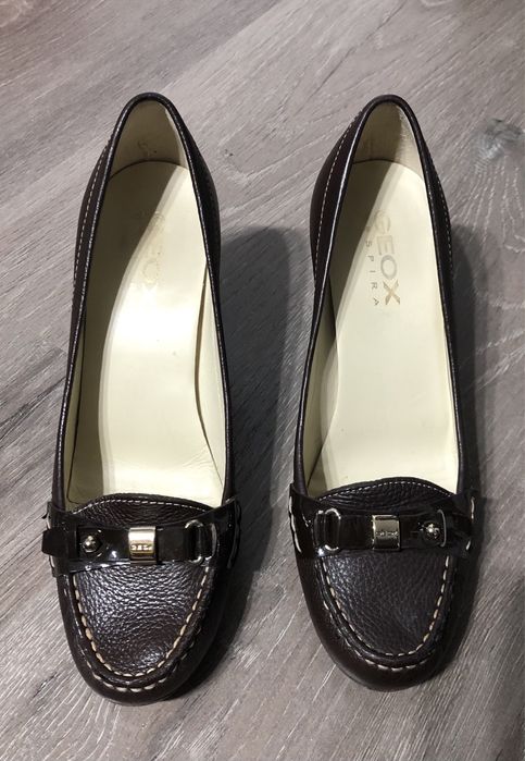 Pantofi piele geox 38 pantofi noi piele maro cu toc geox respira 38