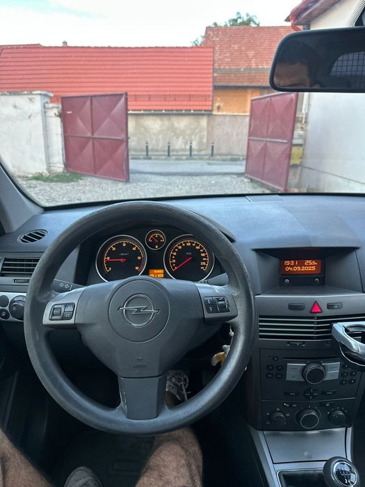 Opel Astra H 1.7 CDTI
