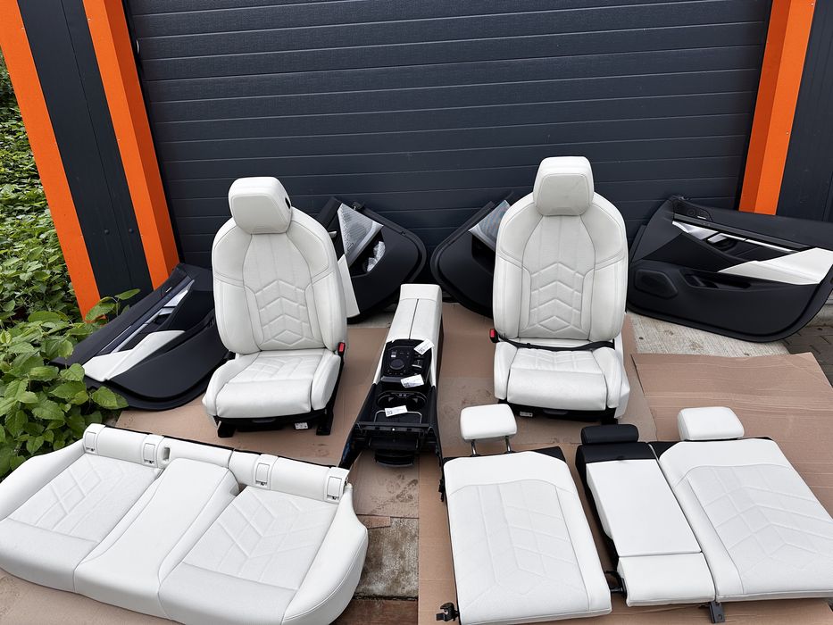 Interior BMW seria 5 G60 impecabil piele ,harman karfon