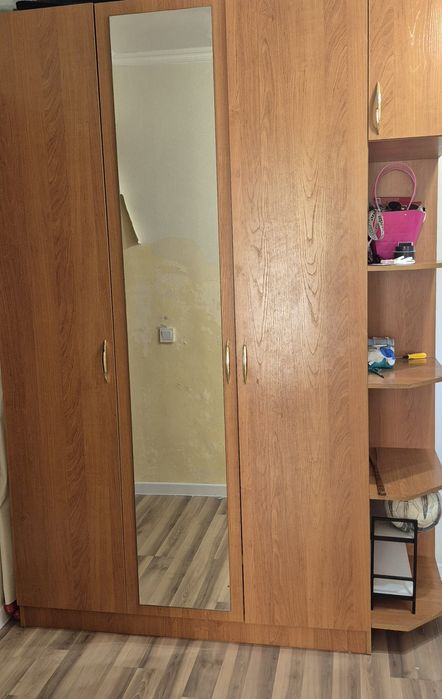 Шкаф прихожая с зеркалом