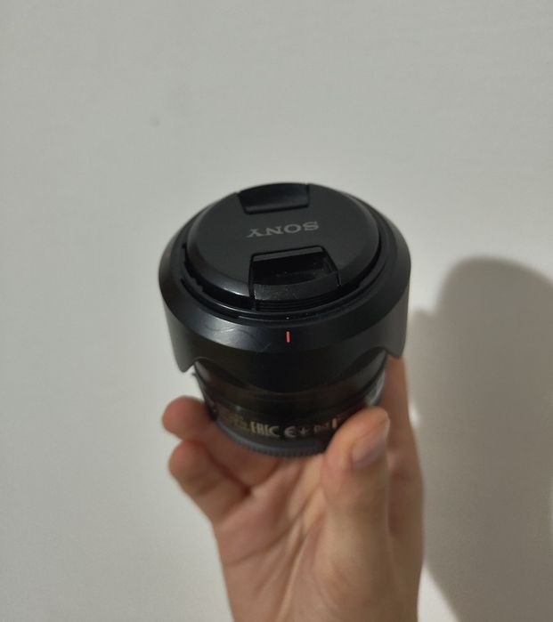 Obiectiv Sony 35mm 1.8 oss