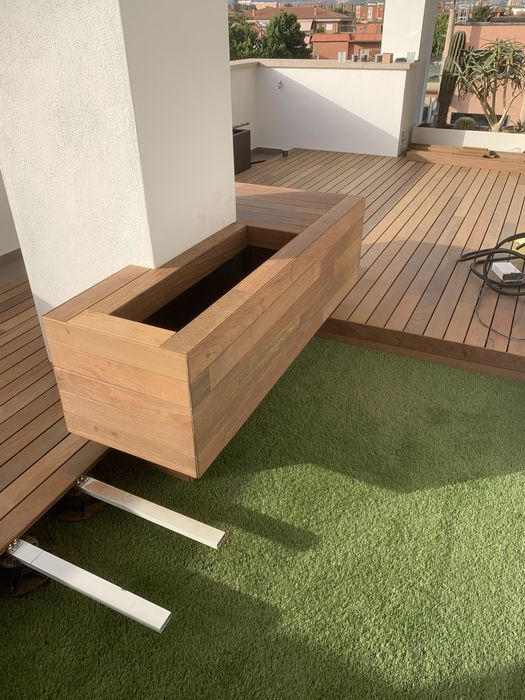 Montaj parchet , rașchetat,lăcuit și plinte-calitate garantată!