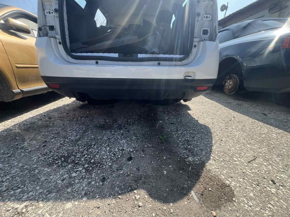 Задна броня за  DACIA DUSTER 1.5dci disel 2013 година бяла оригинална