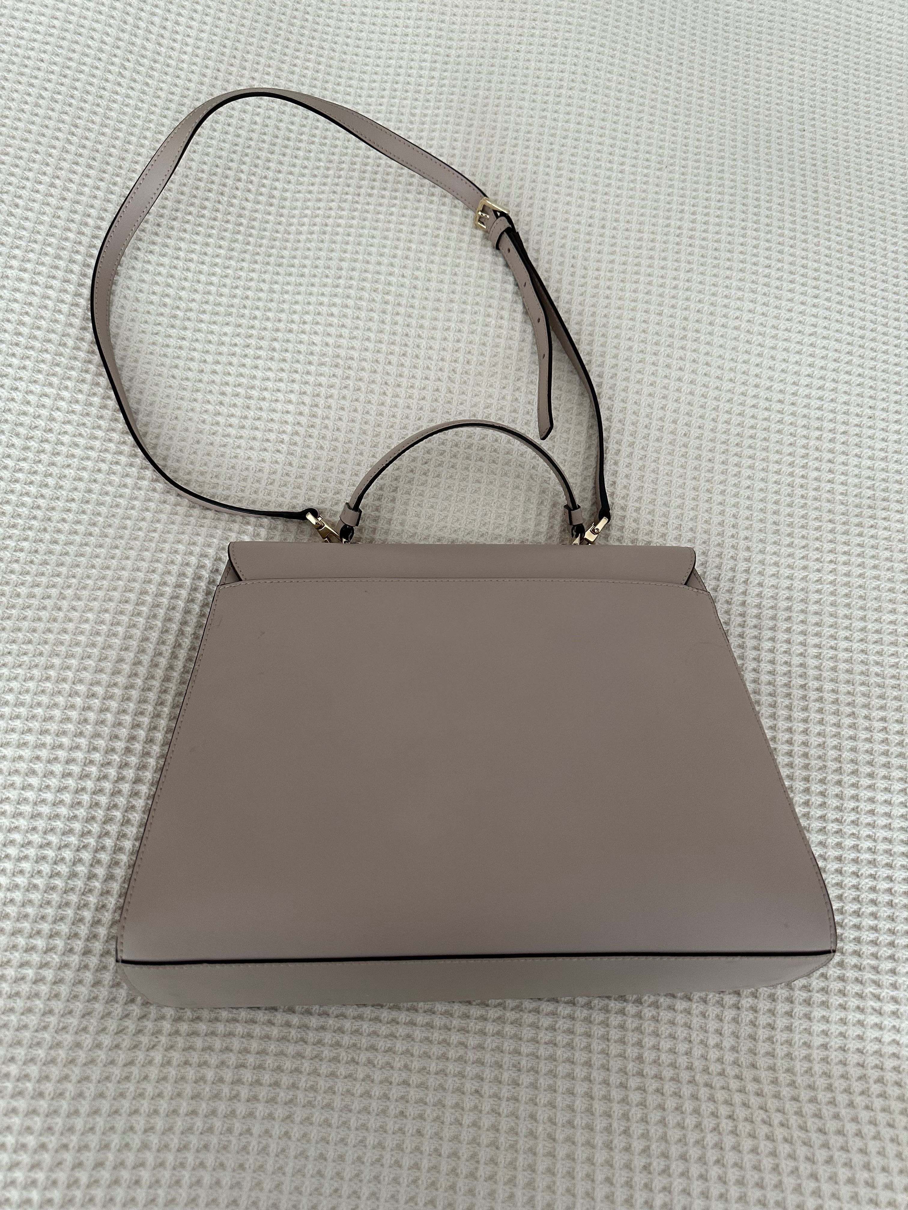 Дамска елегантна чанта на Furla