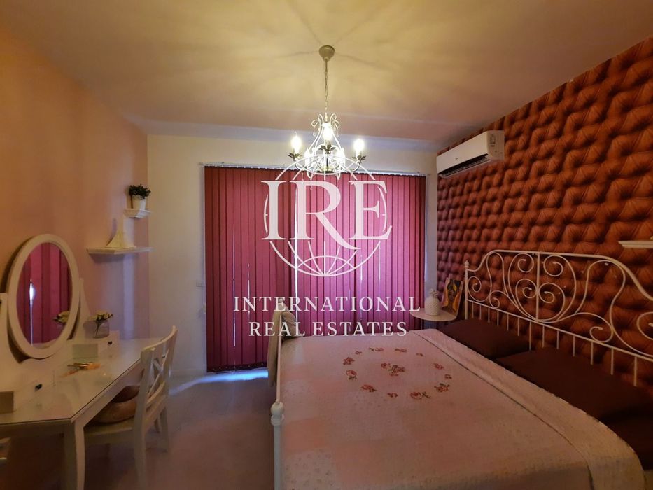 Продава се Тристаен апартамент в Варна, Център - 137 кв.м за 4234 €/кв.м - Снимка #2