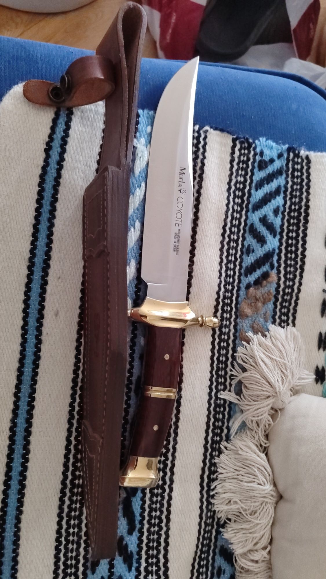 Muela coyote испански нож