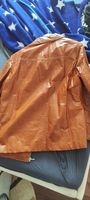 Geaca de piele naturala!