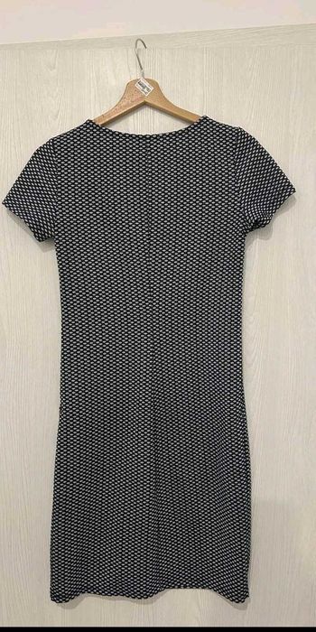 рокля с къс ръкав