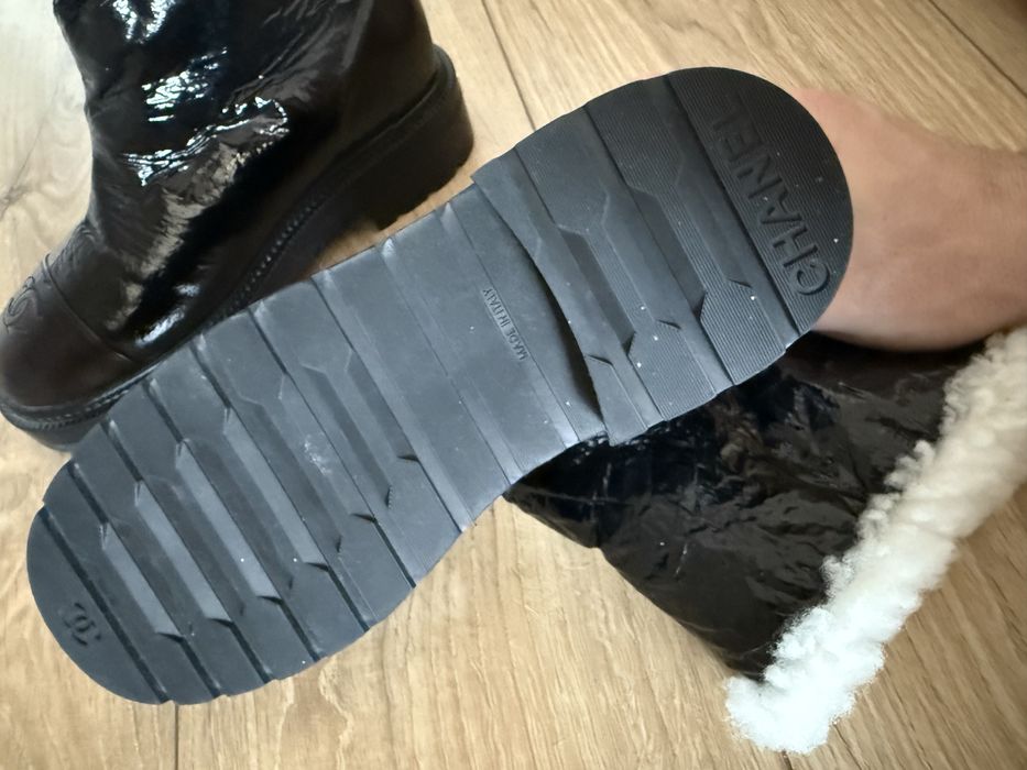 Cizme imblanite Chanel marimea 37