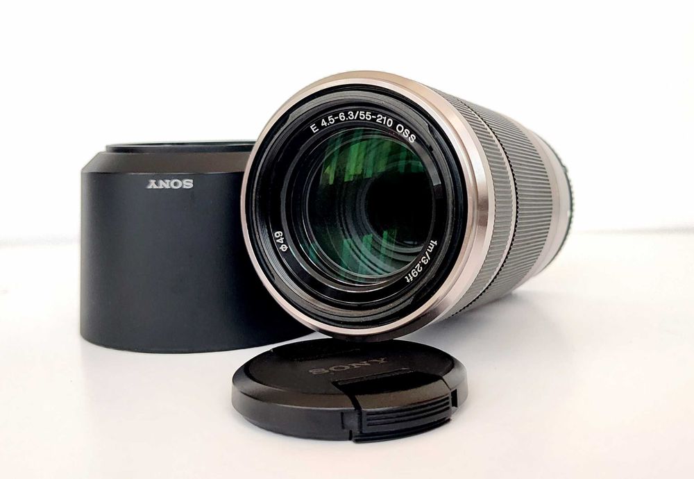 Обектив Sony SEL 55-210mm f/4.5-6.3 OSS - сребърната версия