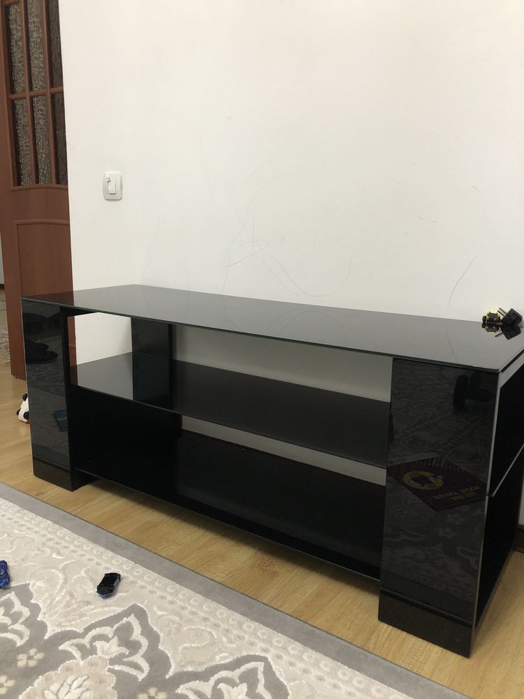 Подставка для телевизора