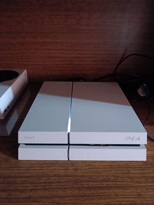 PlayStation 4 500 ГБ