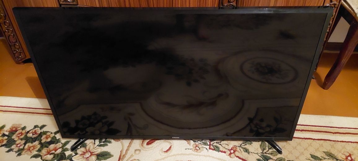 Samsung 43N5000 FullHD TV оригинал за 99 у.е!