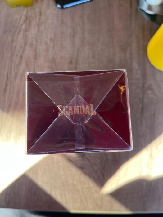 Vand parfum scandal de la jean paul gultier