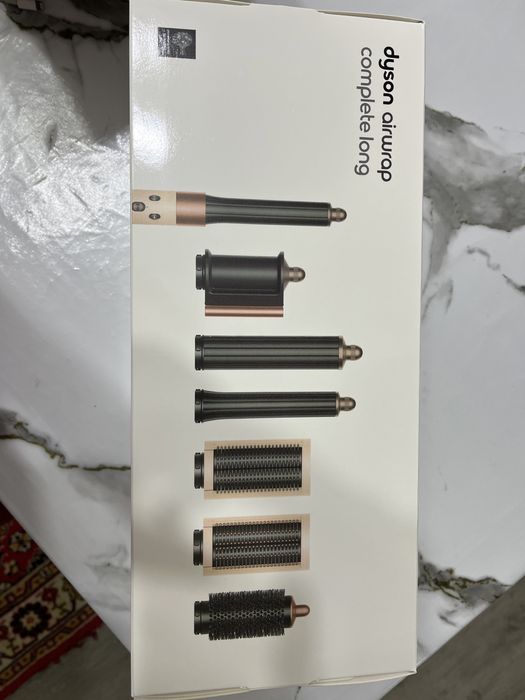 Продается фен Dyson