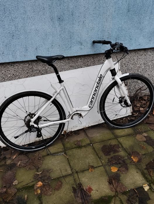 Продавам велосипед cannondale 28