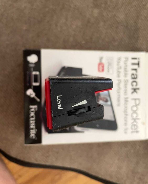 iTrack  Portable Stereo Microphone for
You Tube Performers китара