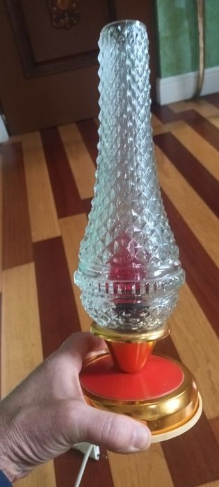 Veioza veche funcțională