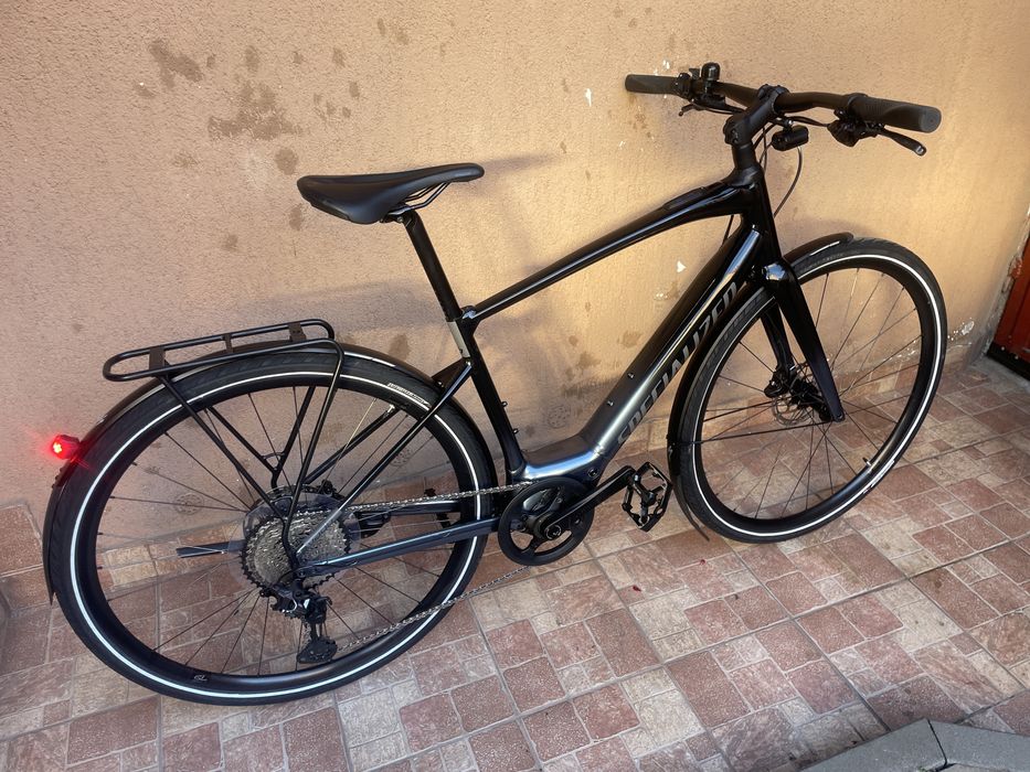 Bicicleta electrica(ebike)Trekking Gravel city"Specialized"