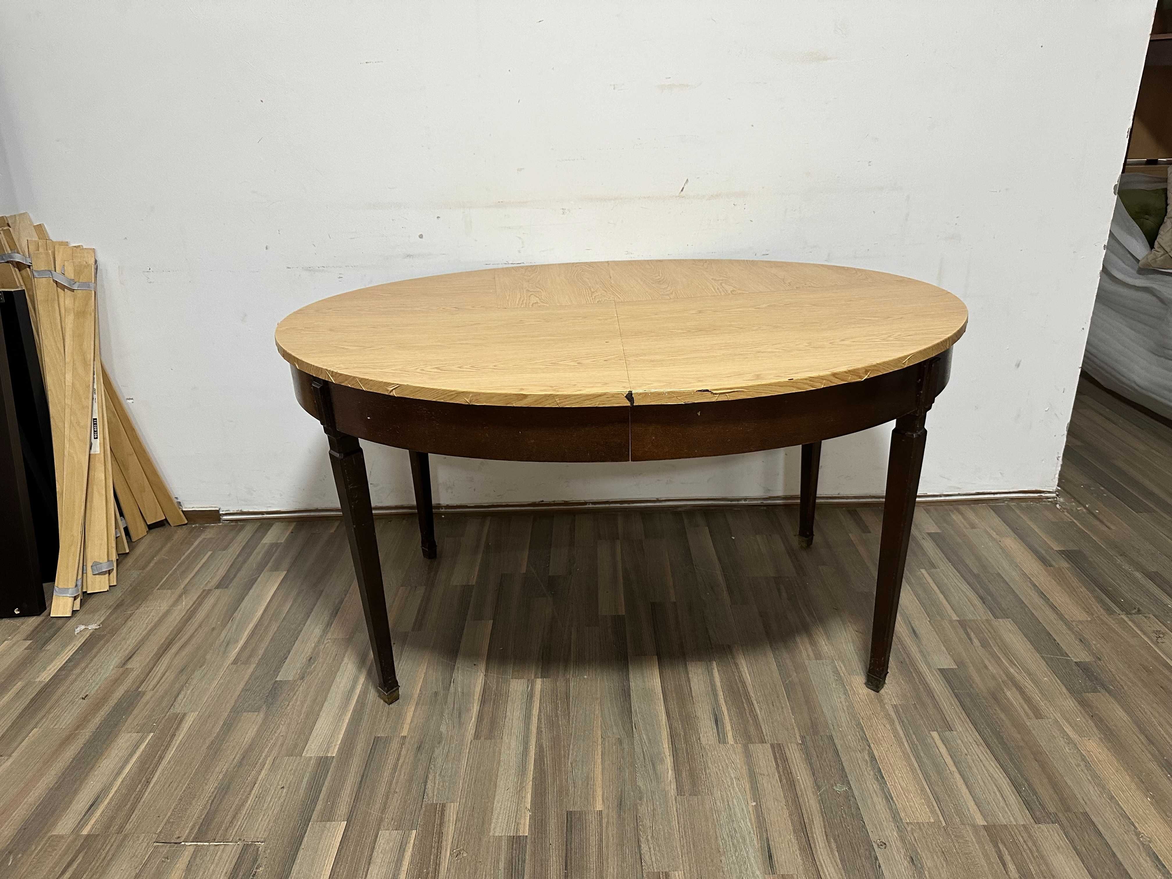 Masa Vintage cu blat oval; Masa cu blat 137x107 cm