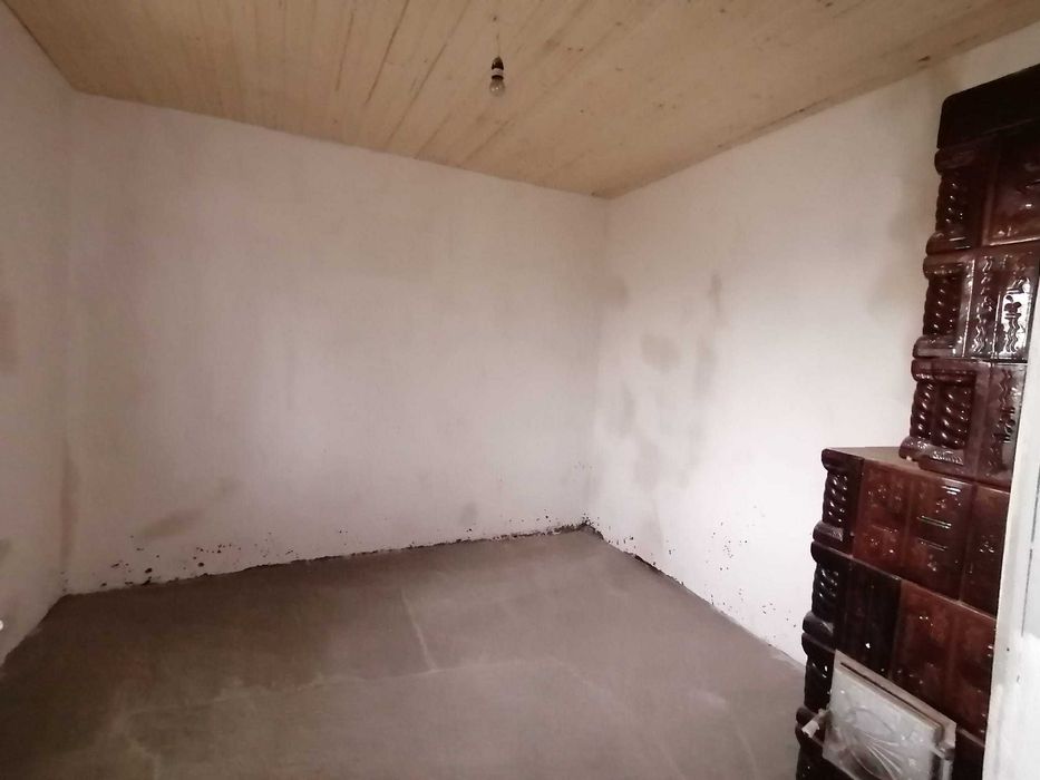 Casă cu teren generos 1800m la preț de apartament, în Cioranii de Jos