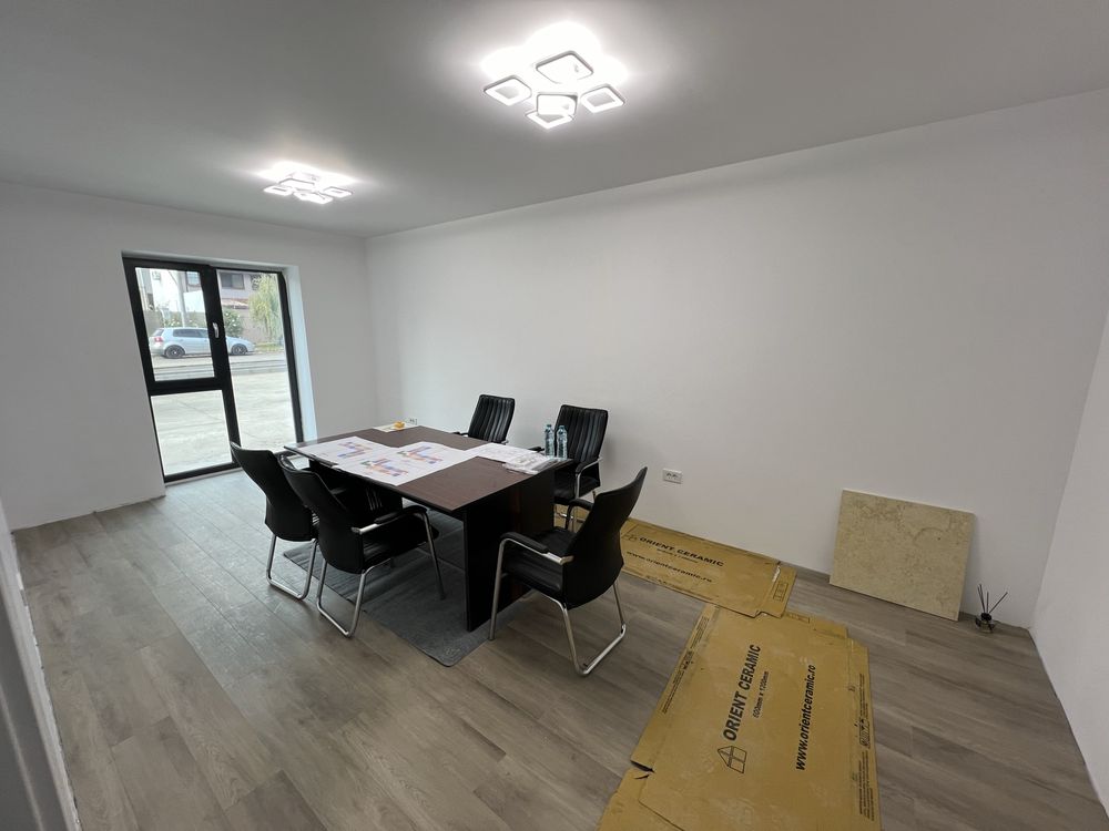 Spatii Comerciale si de Birouri / Melchisedec Residence