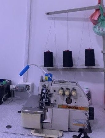Швейные  производственные оверлоки (б/у) — в рабочем состоянии