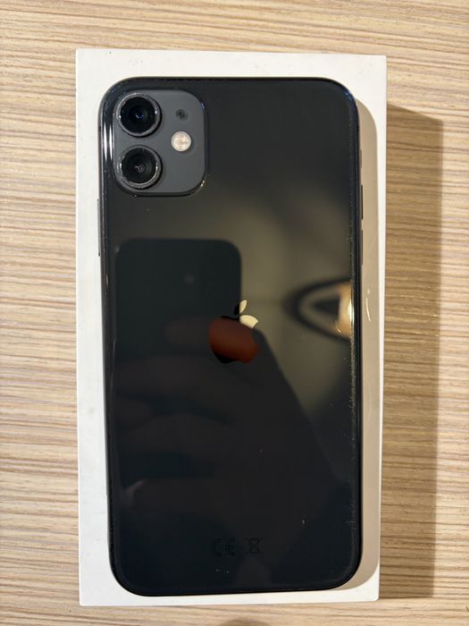 iPhone 11 128gb 97% baterie