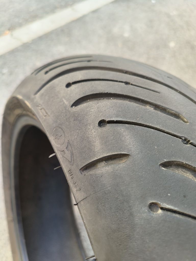 Michelin Pilot Road 4