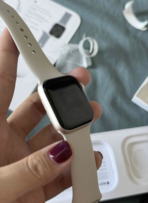 Эпл уач бежевый