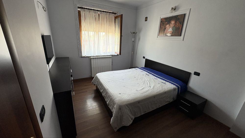 Apartament 3 camere de vanzare