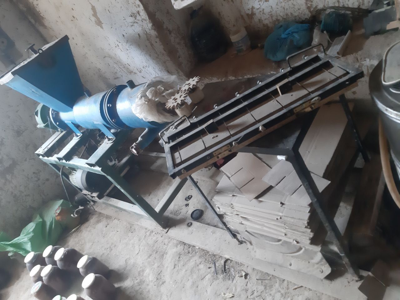 Savun ishlap chiqaradigon aparat