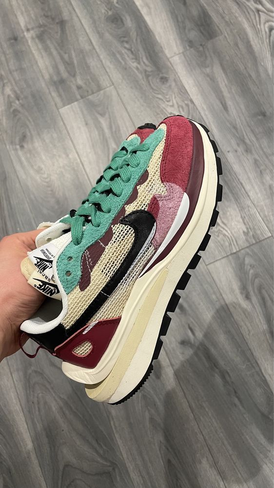 Nike Sacai Vaporwaffle mărimea 37