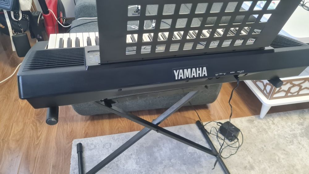 Orga pian Yamaha PSR 420 nouă