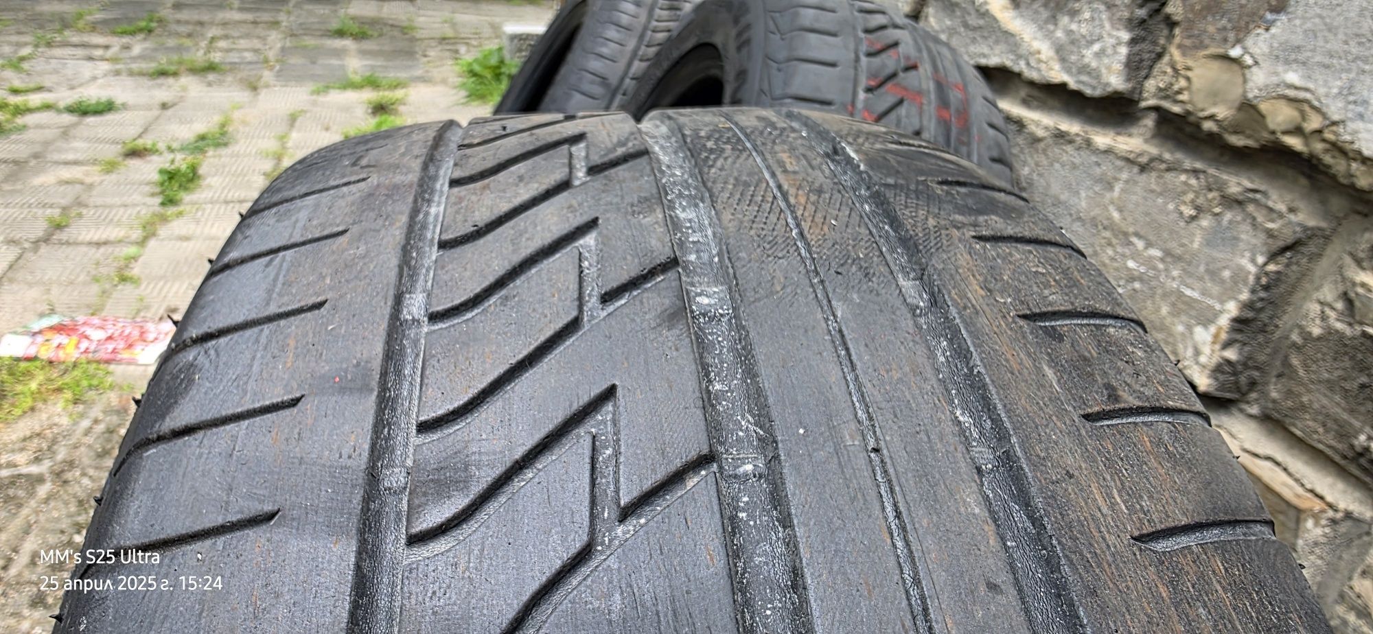 Продавам летни гуми Lassa Phenoma 225 55  16