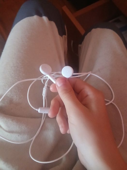 Căsti samsung foarte bun