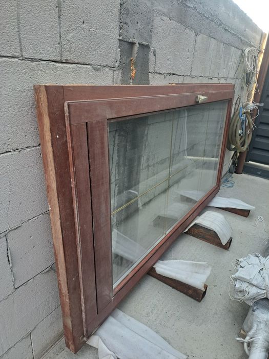 Vând geamuri termopan din lemn masiv AUSTRIA calitate superioară