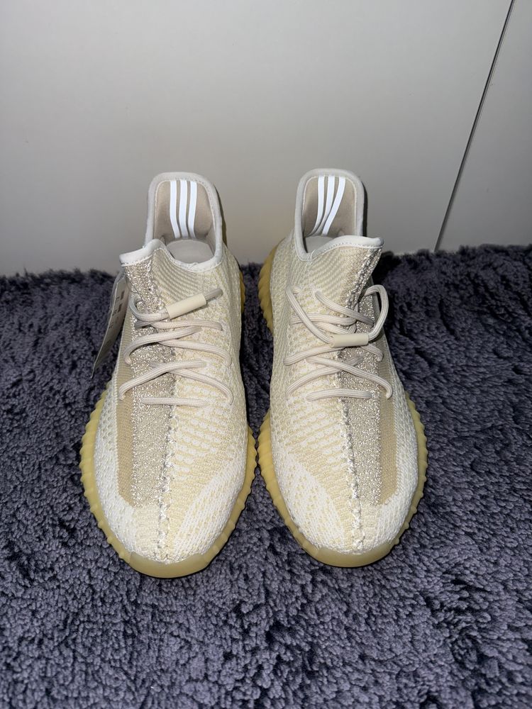 Yeezy Boost 350 V2