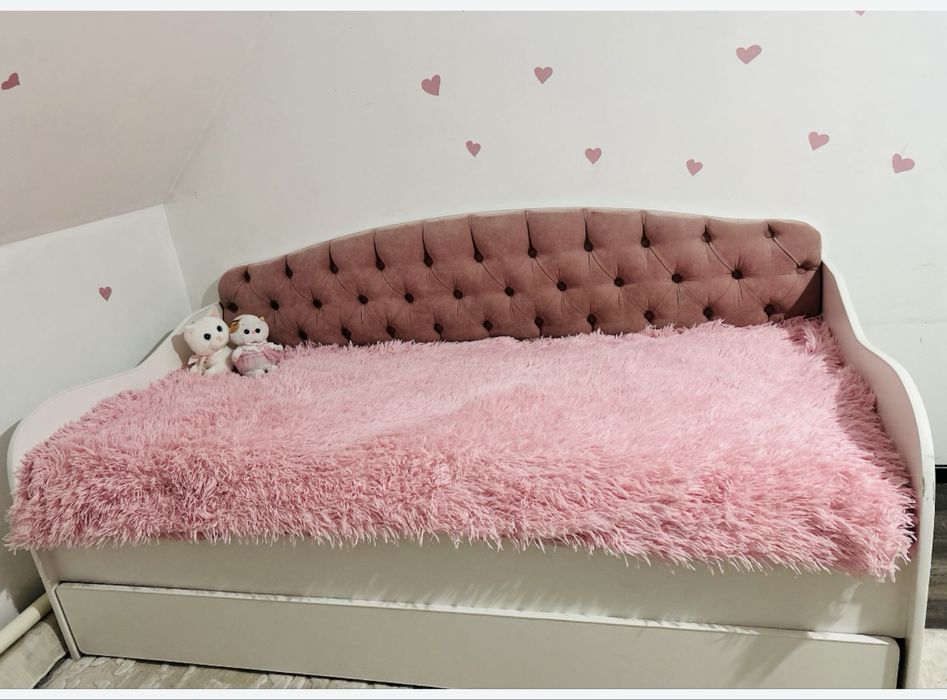 Детская кровать 180×90, велюр, с ящиком - как новая!