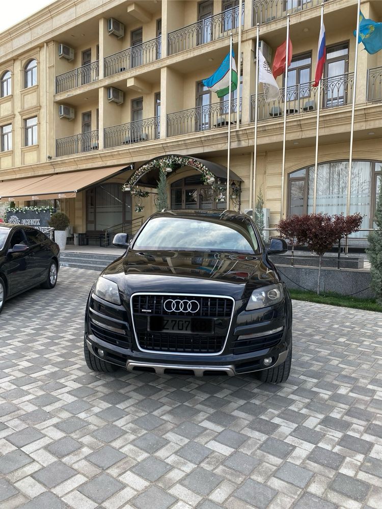 Audi q7 3.8 идеал