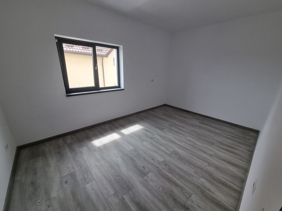Apartament 2, 3 camere Pitești