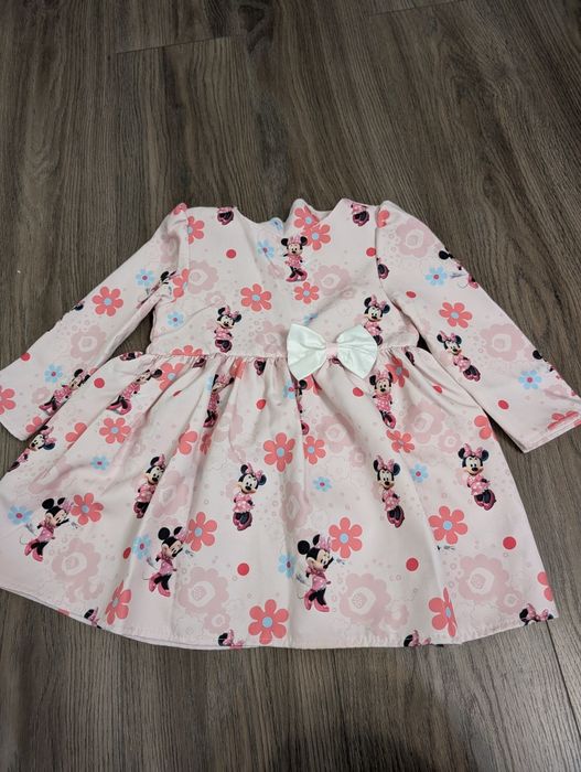 Rochita Minnie marimea 104