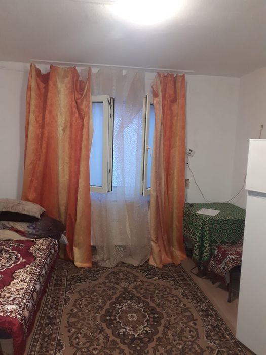 Garsoniera de închiriat