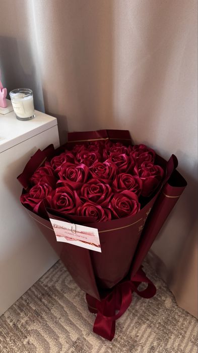 Букет роз из атласных лент