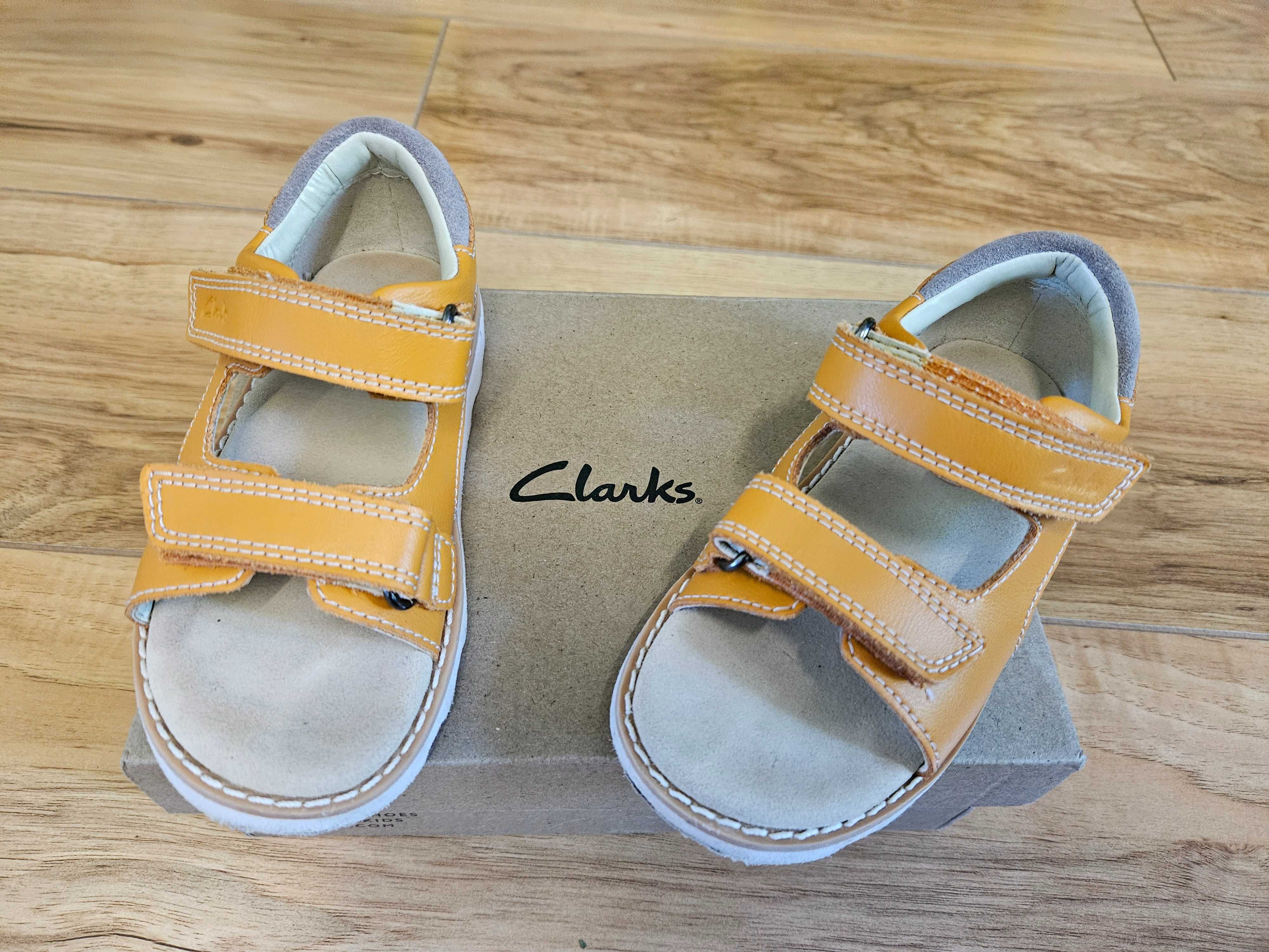 Детски сандали Clarks