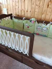 Кроватка детская, деревянная, ручная работа, с матрацем и подушечками