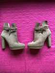 Botine piele intoarsa