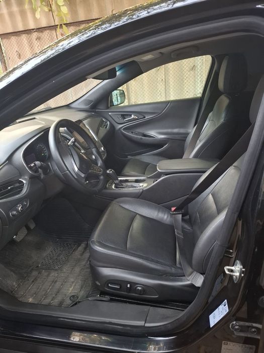 Продаётся машина Малибу 2